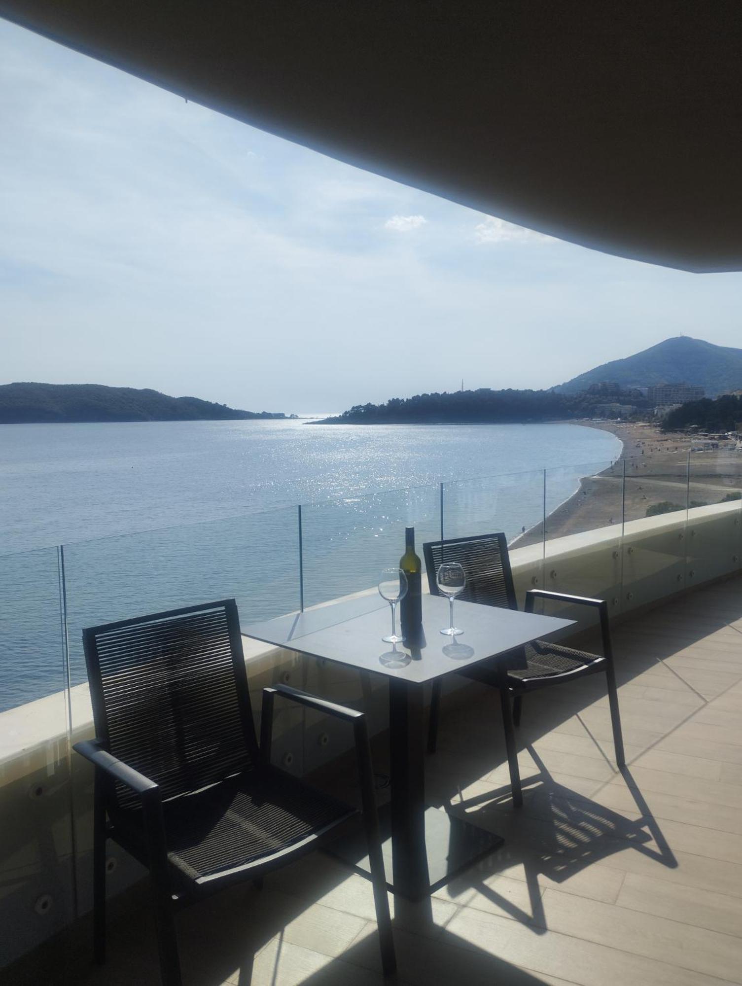 Beachfront Luxury Apartment Будва Стая снимка
