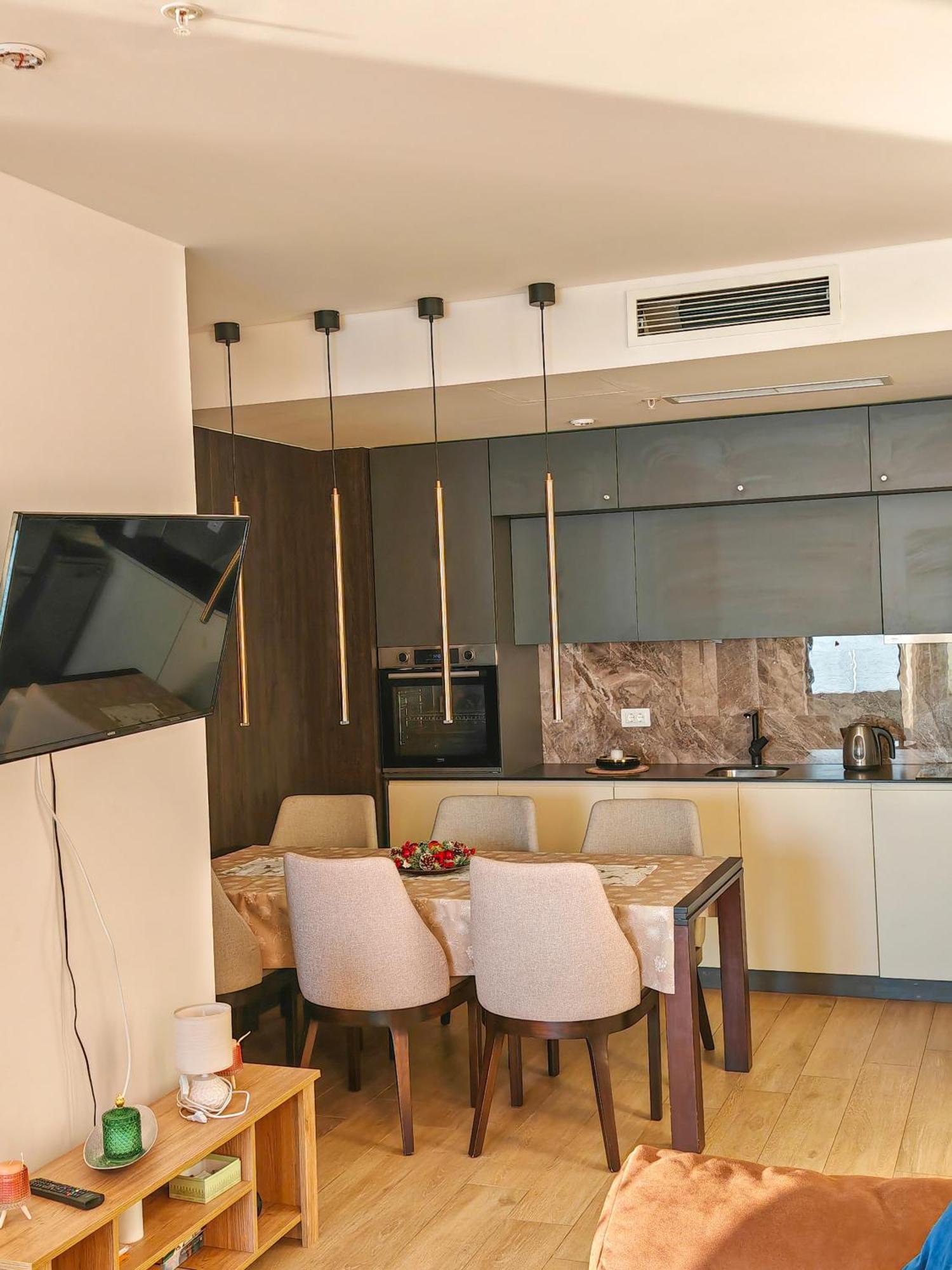 Beachfront Luxury Apartment Будва Екстериор снимка