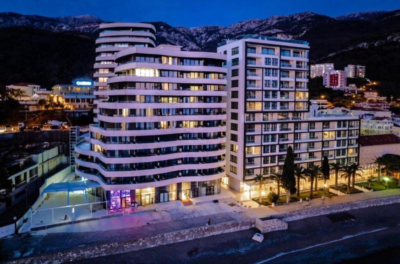 Beachfront Luxury Apartment Будва Екстериор снимка